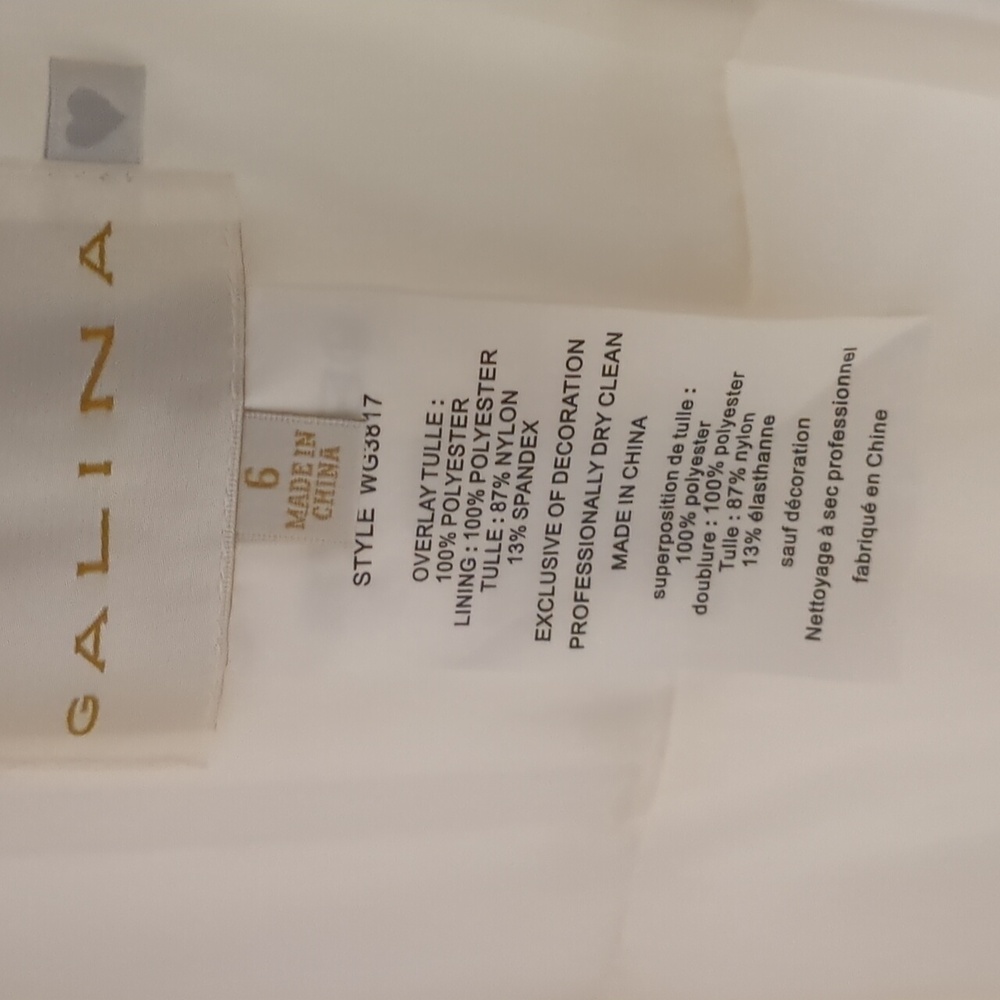 Wedding Dress Sheer Lace Ivory David's Bridal Galina Size 6 - Tulle 3/4 Sleeves - Picture 11 of 16